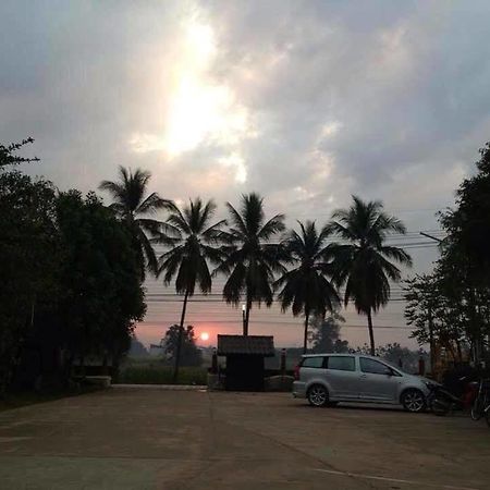 Maiyai Resort - Big Tree Kamphaeng Phet Exterior foto